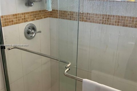 Copropriété à louer à Miami Beach, Floride: 1 chambre, 81.38 m2 № 1997899 - photo 25