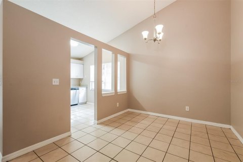 Villa ou maison à vendre à Apopka, Floride: 3 chambres, 136.38 m2 № 2102491 - photo 5
