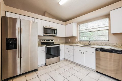Villa ou maison à vendre à Apopka, Floride: 3 chambres, 136.38 m2 № 2102491 - photo 7