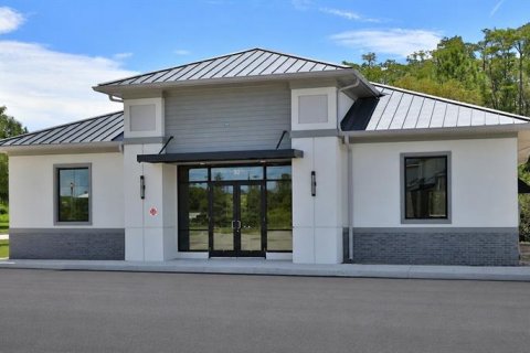 Commercial property in Palm Coast, Florida 255.48 sq.m. № 2359269