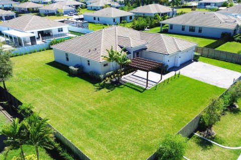 Casa en Homestead, Florida 4 dormitorios, 286.6 m2 № 2054861