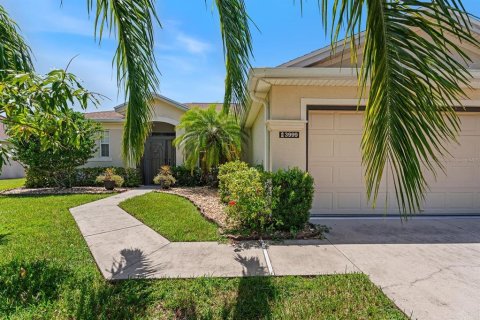 House in Lakeland, Florida 3 bedrooms, 163.32 sq.m. № 1919009 - photo 1