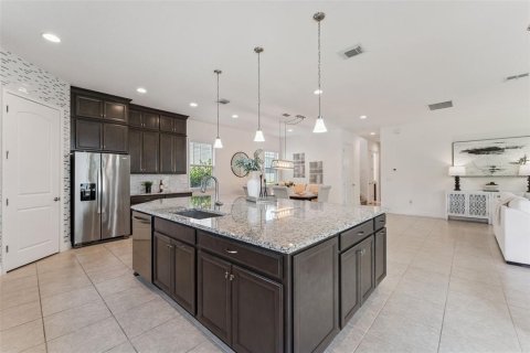 Villa ou maison à vendre à Orlando, Floride: 5 chambres, 310.2 m2 № 2407156 - photo 15
