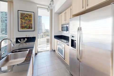 Снять в аренду кондоминиум в Майами, Флорида 2 спальни, 102.56м2, № 2040247 - фото 4