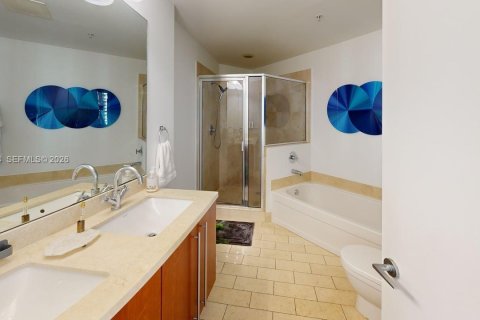 Снять в аренду кондоминиум в Майами, Флорида 2 спальни, 102.56м2, № 2040247 - фото 10