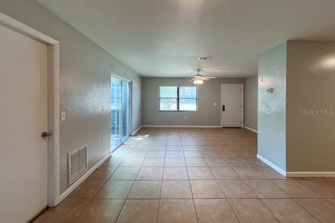 Apartamento en alquiler en Gainesville, Florida, 3 dormitorios, 94.48 m2 № 1901325 - foto 11