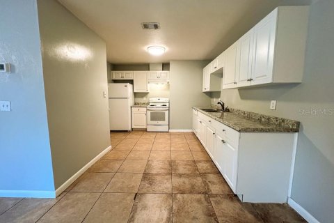 Apartamento en alquiler en Gainesville, Florida, 3 dormitorios, 94.48 m2 № 1901325 - foto 7