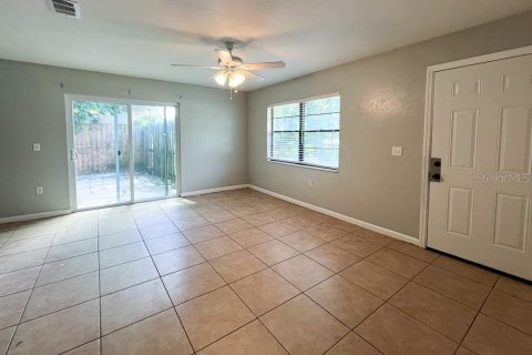 Apartamento en alquiler en Gainesville, Florida, 3 dormitorios, 94.48 m2 № 1901325 - foto 24