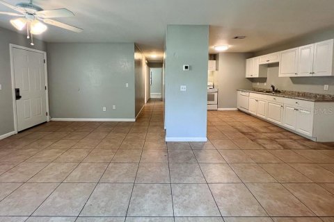 Apartamento en alquiler en Gainesville, Florida, 3 dormitorios, 94.48 m2 № 1901325 - foto 6