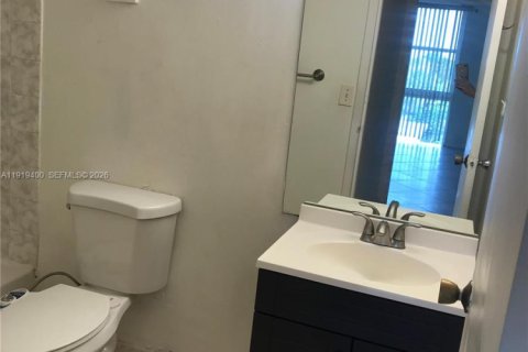 Снять в аренду кондоминиум в Норт-Майами-Бич, Флорида 1 спальня, 66.89м2, № 1974648 - фото 15