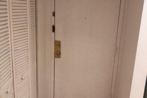 Снять в аренду кондоминиум в Норт-Майами-Бич, Флорида 1 спальня, 66.89м2, № 1974648 - фото 6