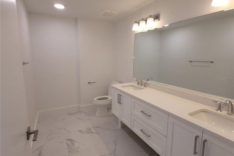 Condo in Clearwater, Florida, 4 bedrooms  № 2156511 - photo 24