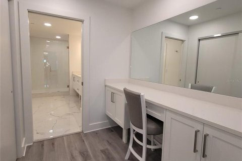 Condo in Clearwater, Florida, 4 bedrooms  № 2156511 - photo 21