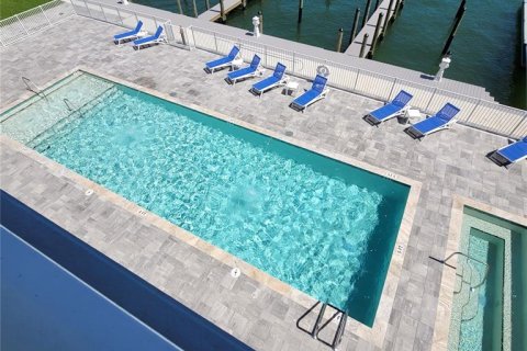 Condo in Clearwater, Florida, 4 bedrooms  № 2156511 - photo 15