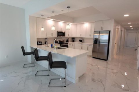 Condo in Clearwater, Florida, 4 bedrooms  № 2156511 - photo 8