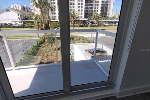 Condo in Clearwater, Florida, 4 bedrooms  № 2156511 - photo 28