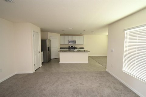 Casa en venta en Dade City, Florida, 3 dormitorios, 180.42 m2 № 2201023 - foto 5