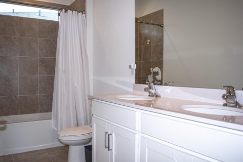 Villa ou maison à vendre à Port St. Lucie, Floride: 4 chambres, 255.2 m2 № 2421332 - photo 18