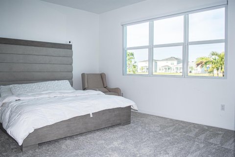 Villa ou maison à vendre à Port St. Lucie, Floride: 4 chambres, 255.2 m2 № 2421332 - photo 10