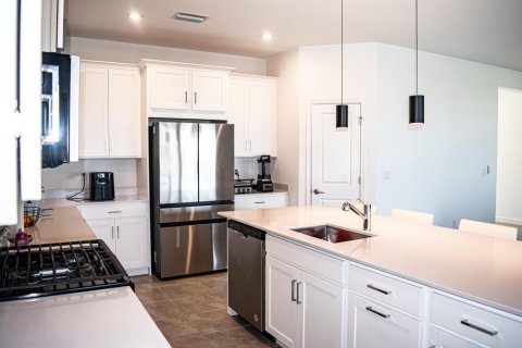 Villa ou maison à vendre à Port St. Lucie, Floride: 4 chambres, 255.2 m2 № 2421332 - photo 8