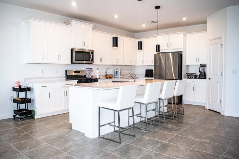 Villa ou maison à vendre à Port St. Lucie, Floride: 4 chambres, 255.2 m2 № 2421332 - photo 7