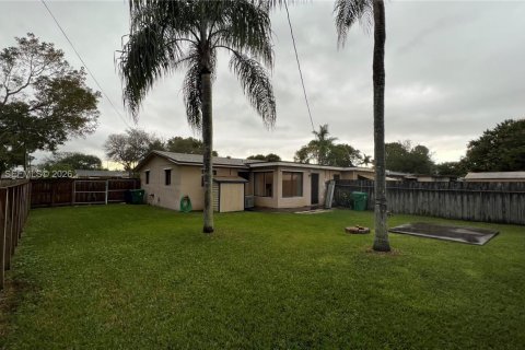 Casa en alquiler en Cooper City, Florida, 2 dormitorios, 90.39 m2 № 2044832 - foto 10