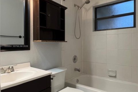 Casa en alquiler en Cooper City, Florida, 2 dormitorios, 90.39 m2 № 2044832 - foto 8