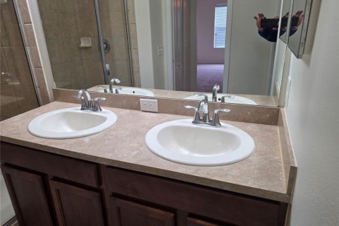 Townhouse in Orlando, Florida 2 bedrooms, 158.31 sq.m. № 2214782 - photo 9