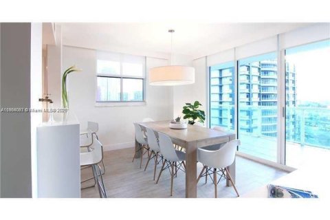 Condo à Miami, Floride, 2 chambres  № 1978495