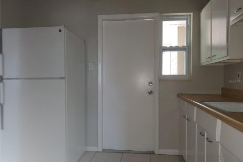Apartment in Port Charlotte, Florida 2 bedrooms, 77.67 sq.m. № 1912364 - photo 2