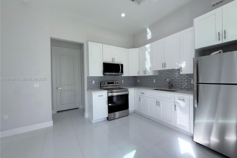 Villa ou maison à louer à Naples, Floride: 2 chambres № 2045963 - photo 15