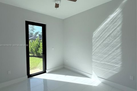 Villa ou maison à louer à Naples, Floride: 2 chambres № 2045963 - photo 9