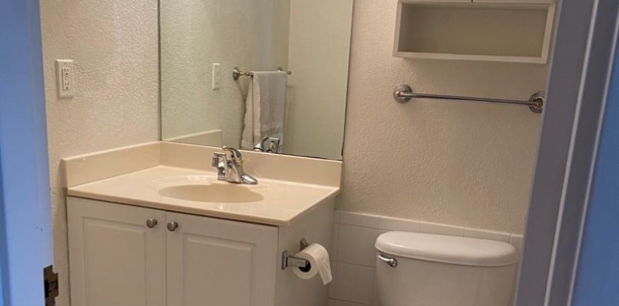 Studio à Condo à Hollywood, Floride № 1091847