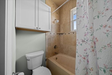 House in Ocala, Florida 4 bedrooms, 376.53 sq.m. № 2223334 - photo 28