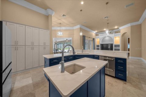 House in Ocala, Florida 4 bedrooms, 376.53 sq.m. № 2223334 - photo 23