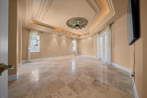 House in Ocala, Florida 4 bedrooms, 376.53 sq.m. № 2223334 - photo 13