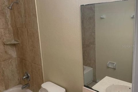 Appartement à louer à Lakeland, Floride: 2 chambres, 167.22 m2 № 1910256 - photo 8