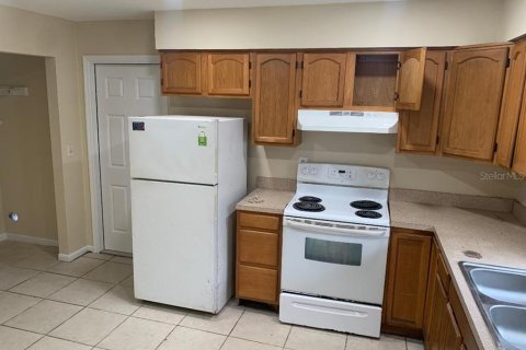 Appartement à louer à Lakeland, Floride: 2 chambres, 167.22 m2 № 1910256 - photo 4