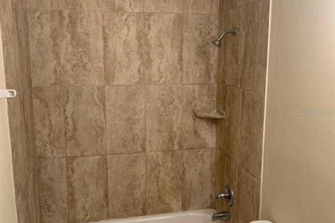 Appartement à louer à Lakeland, Floride: 2 chambres, 167.22 m2 № 1910256 - photo 9