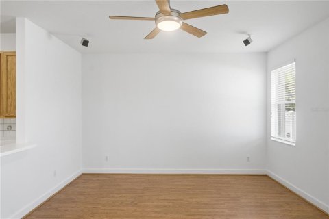 Villa ou maison à vendre à Kissimmee, Floride: 4 chambres, 222.5 m2 № 2149836 - photo 12