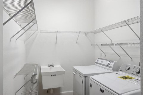 Villa ou maison à vendre à Kissimmee, Floride: 4 chambres, 222.5 m2 № 2149836 - photo 28
