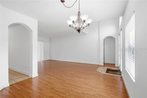 Villa ou maison à vendre à Kissimmee, Floride: 4 chambres, 222.5 m2 № 2149836 - photo 5