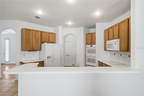 Villa ou maison à vendre à Kissimmee, Floride: 4 chambres, 222.5 m2 № 2149836 - photo 7