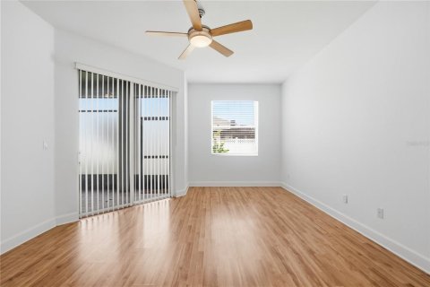 Villa ou maison à vendre à Kissimmee, Floride: 4 chambres, 222.5 m2 № 2149836 - photo 14