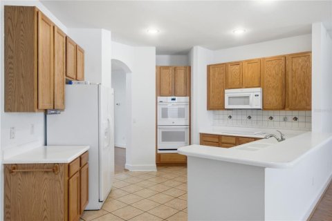 Villa ou maison à vendre à Kissimmee, Floride: 4 chambres, 222.5 m2 № 2149836 - photo 9