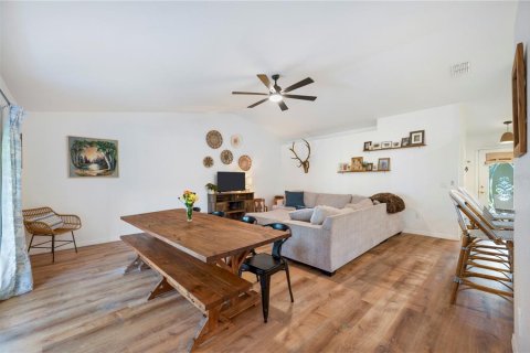 House in Lakeland, Florida 3 bedrooms, 138.61 sq.m. № 1910556 - photo 6