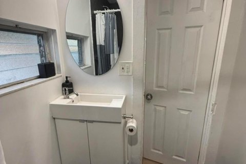 Casa en alquiler en Dania Beach, Florida, 2 dormitorios, 242.2 m2 № 2181957 - foto 6