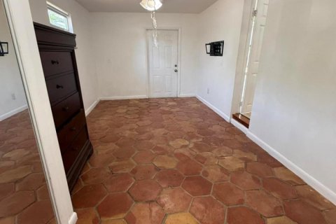 Casa en alquiler en Dania Beach, Florida, 2 dormitorios, 242.2 m2 № 2181957 - foto 3