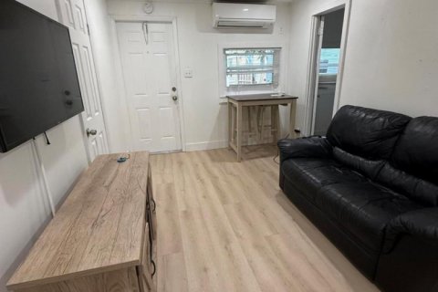 Casa en alquiler en Dania Beach, Florida, 2 dormitorios, 242.2 m2 № 2181957 - foto 5