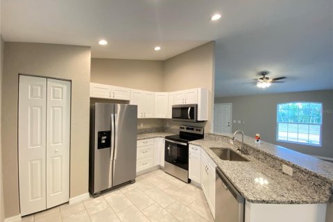 Villa ou maison à louer à Ocala, Floride: 3 chambres, 134.99 m2 № 2425773 - photo 9